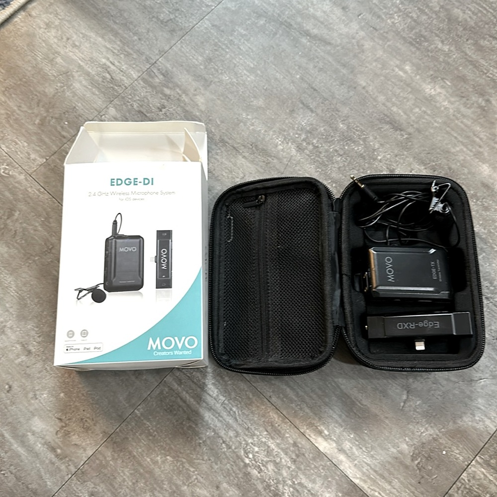 NEW MOVO Edge-D1. 2.4Hz Wireless Microphone System for IOS